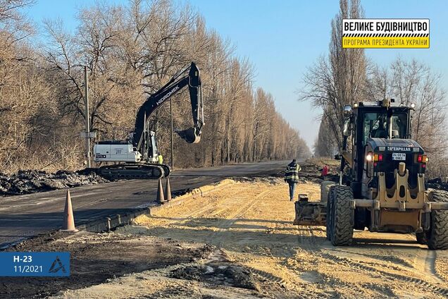 'Большая стройка' Зеленского впервые за 50 лет капитально ремонтирует трассу Н-23 на Днепропетровщине