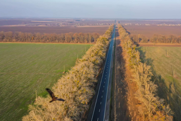 'Большая стройка' оставила в прошлом ямы на трассе возле Тального на Черкасчине