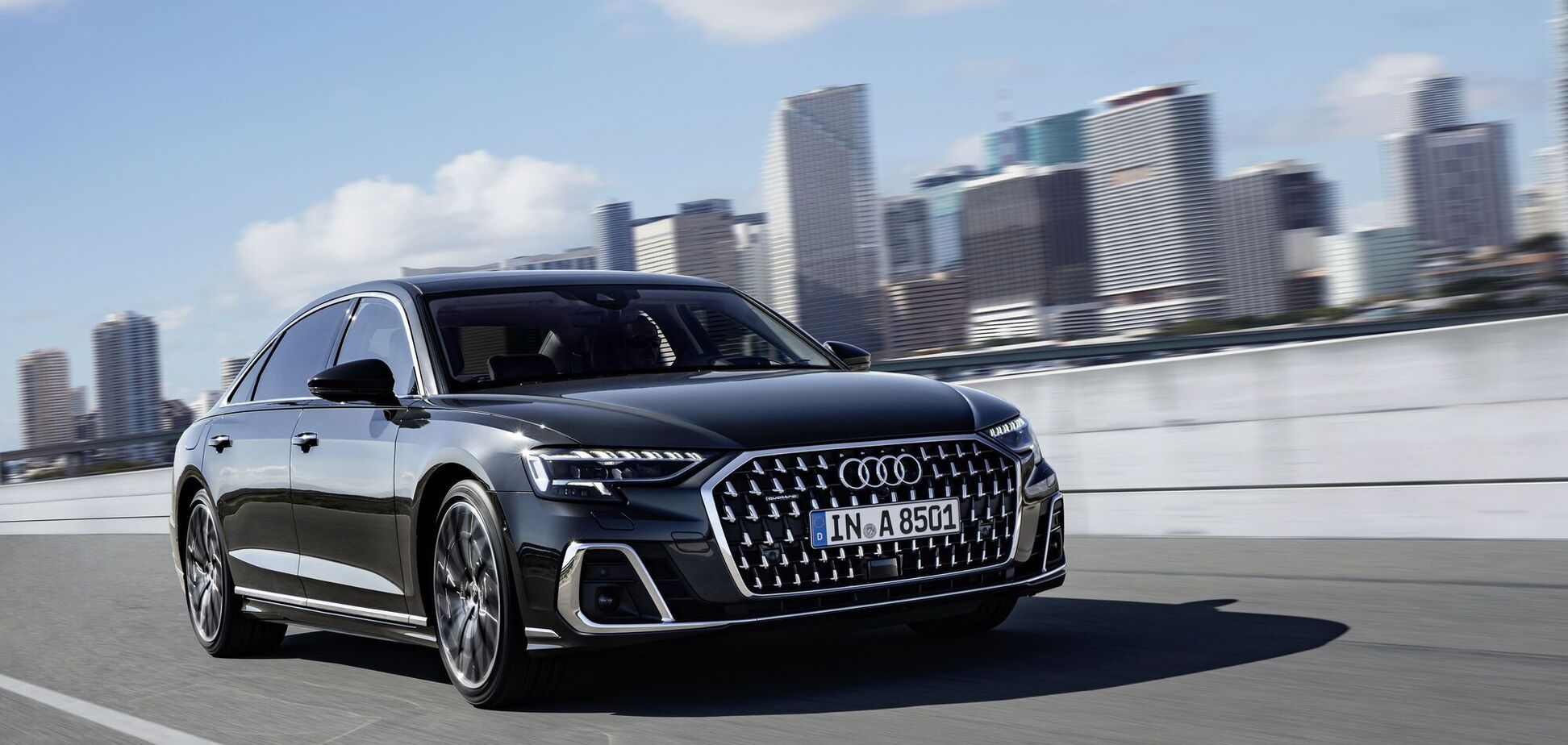 Audi презентовала обновленное семейство А8