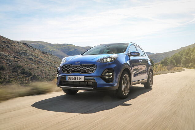 Дефицит новых автомобилей в Украине вызвал спад продаж