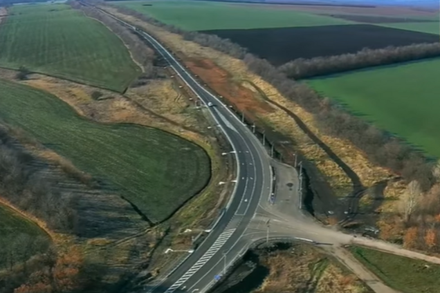 Як 'Велике будівництво' Зеленського змінило 140 км трас біля Старобільська. Фото, відео