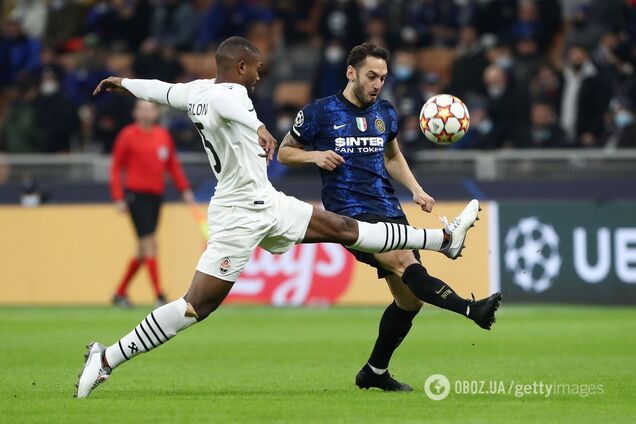 Интер играет с Шахтером в Милане