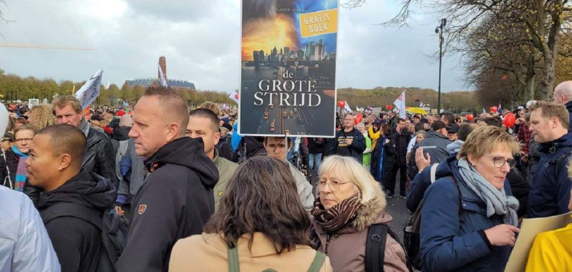 В Европе протестуют против усиления карантина. Видео