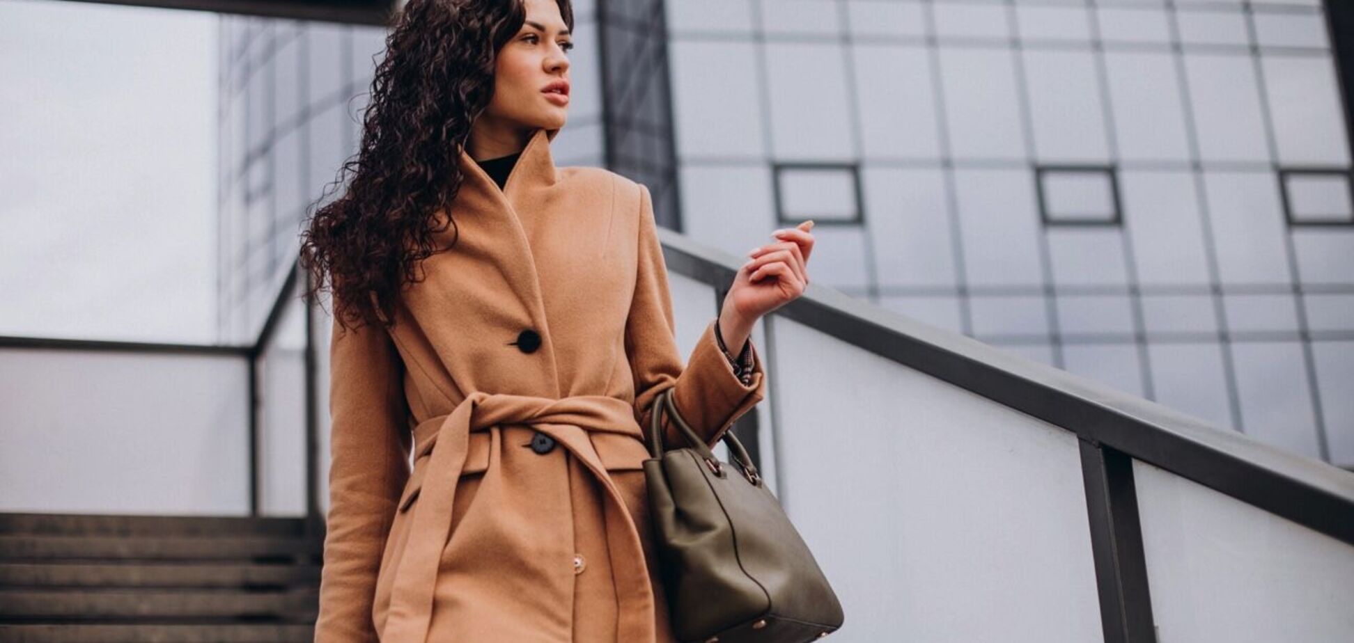 Куртка чи пальто — дізнайтесь, що краще носити цієї зими