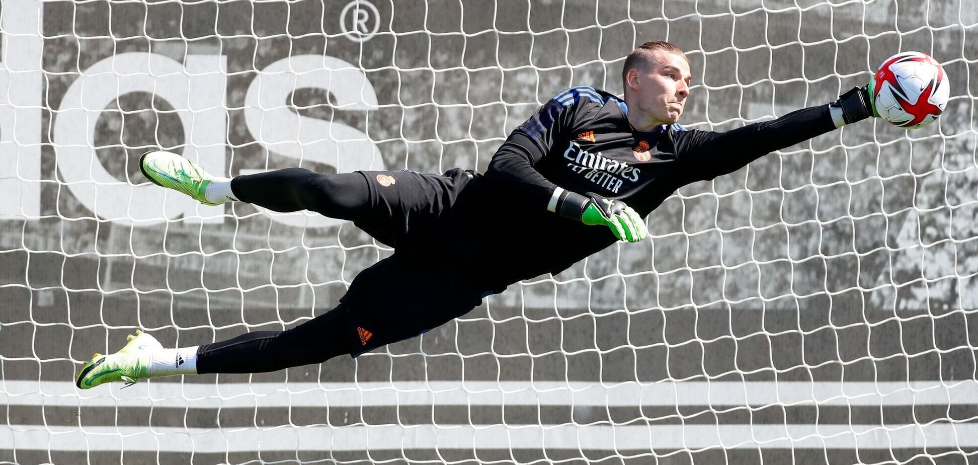 Андрей Лунин в полете