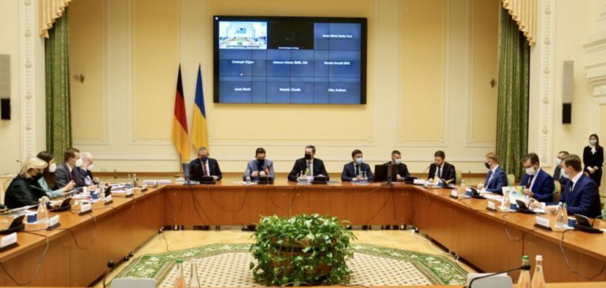 В Житомире и Запорожье комплексно термомодернизируют образовательные учреждения в рамках Соглашения с немецким госбанком KfW, — Чернышев