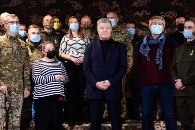 Фонд Порошенко с общественными активистами собрали необходимые 18 млн на залог боевому генералу Павловскому