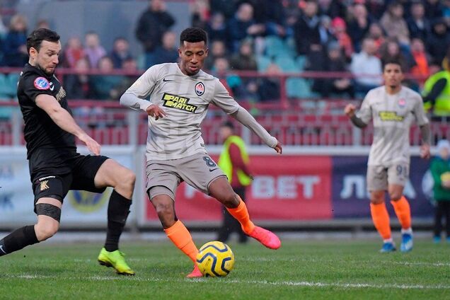 Шахтер обыграл Колос