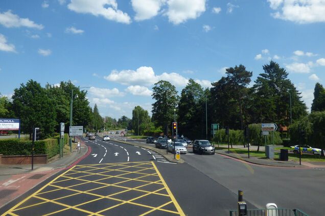 На дорогах Украины появилась желтая разметка: что это значит