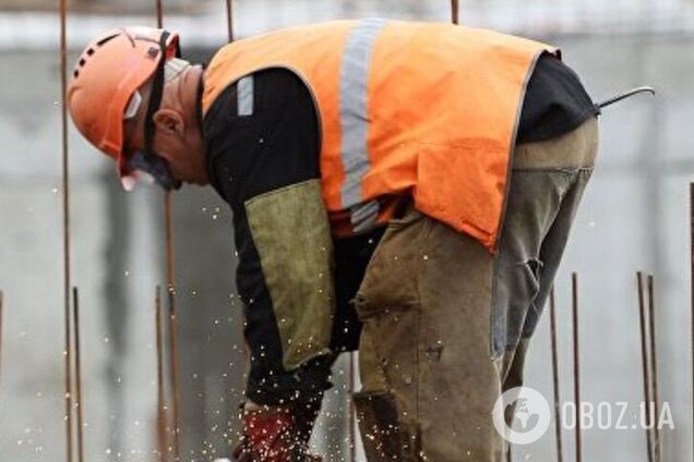 Робота за кордоном. Як шахраї наживаються на довірливих українцях. Відео