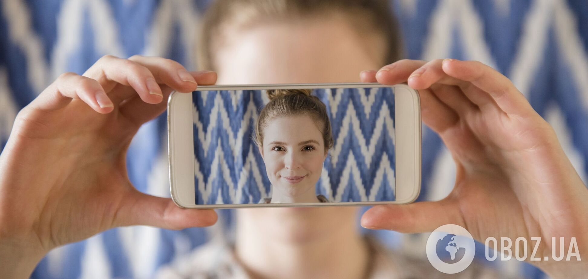 Як смартфон 'вбиває' шкіру обличчя та що з цим робити. 4 поради від дерматологів