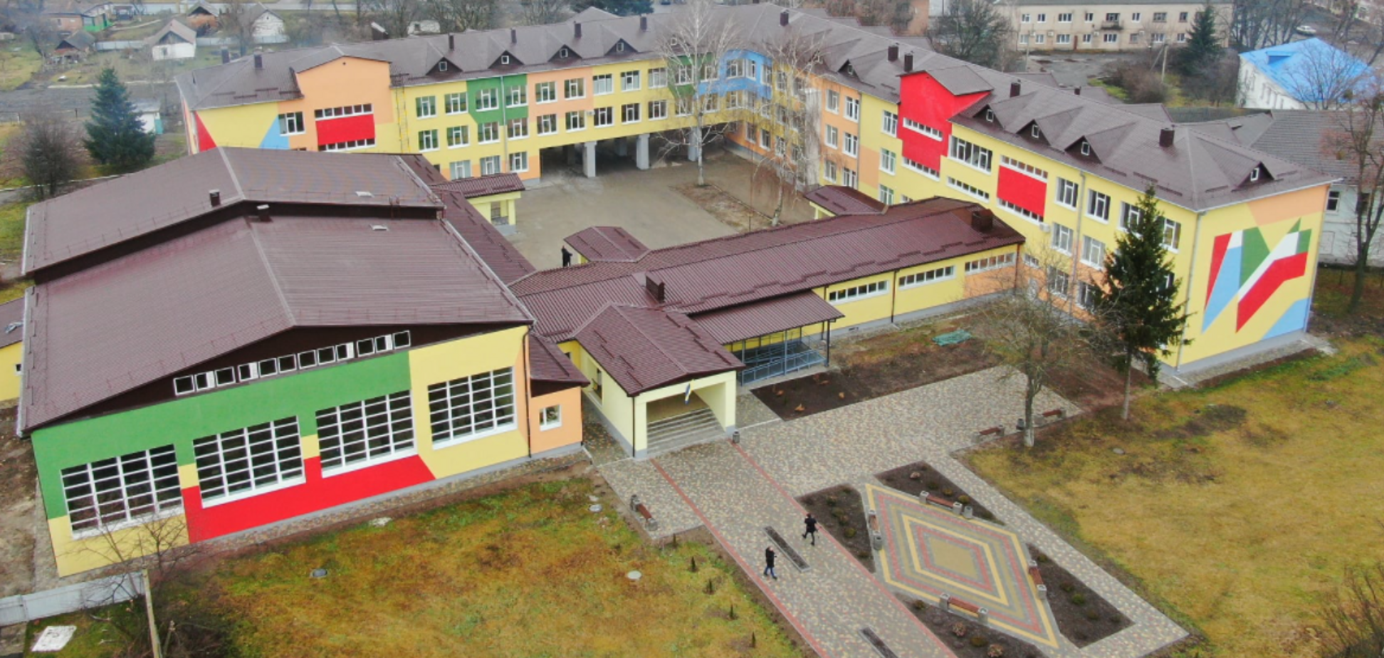 В Диканьке по программе 'Большая стройка' капитально обновили школу имени Гоголя