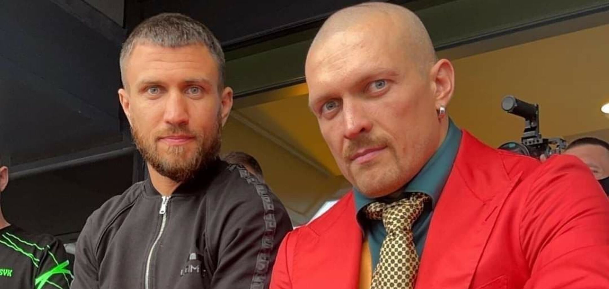 Ломаченко й Усик полетіли з України у дні загострення ситуації на Донбасі