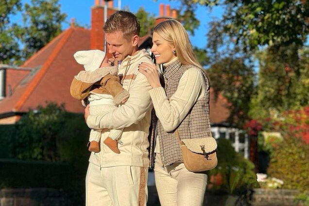 Влада Седан привітала Олександра Зінченка з ювілеєм знімком у ліжку