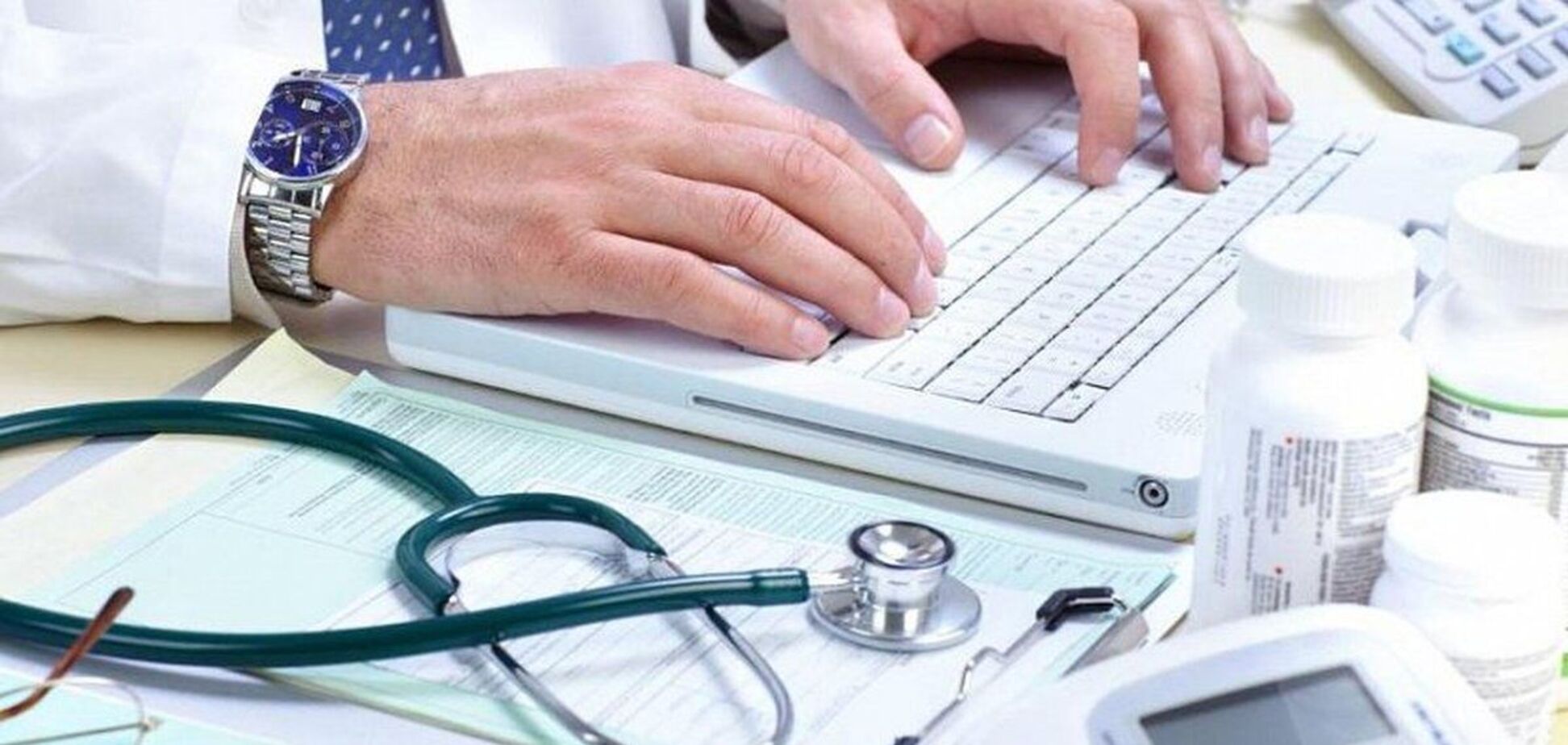 Лікарі на межі: електронний документообіг не працює