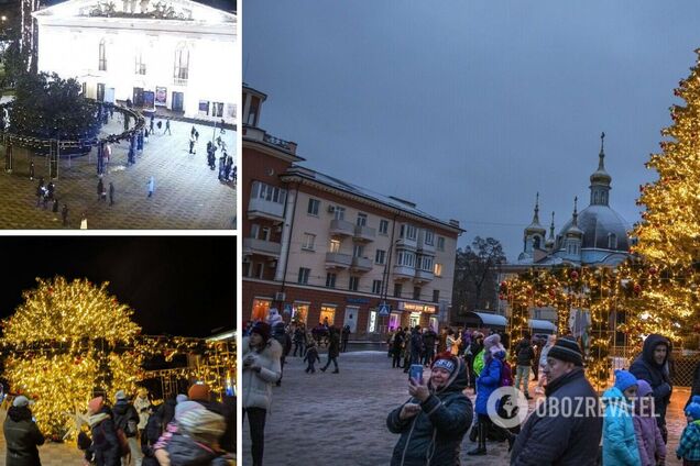 Склалася вдвоє: на площі в Маріуполі впала новорічна ялинка. Відео