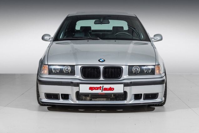 Унікальний BMW 3 Series із V12 виставили на продаж