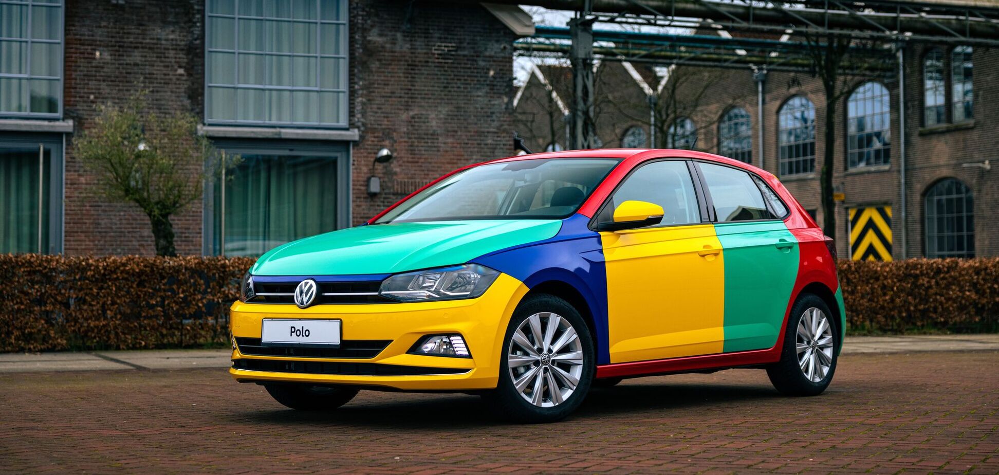 Названы самые популярные цвета автомобилей уходящего года