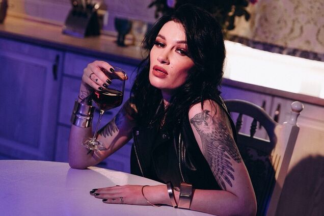 Співачка Анастасія Приходько