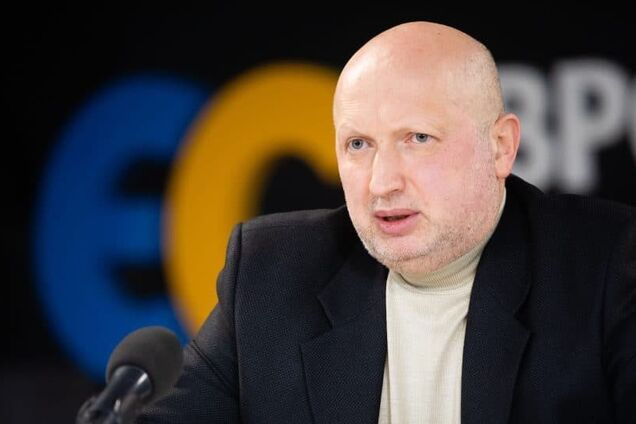 Обшуки у представників 'Європейської Солідарності' наближають кінець діючої влади, – Турчинов