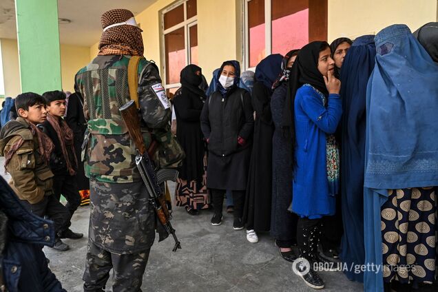 В Афганістані таліби видали указ на захист прав жінок, але забули про навчання та працю