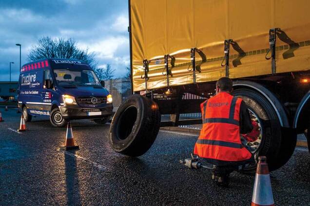 Українським водіям хочуть підвищити штрафи за зношені шини