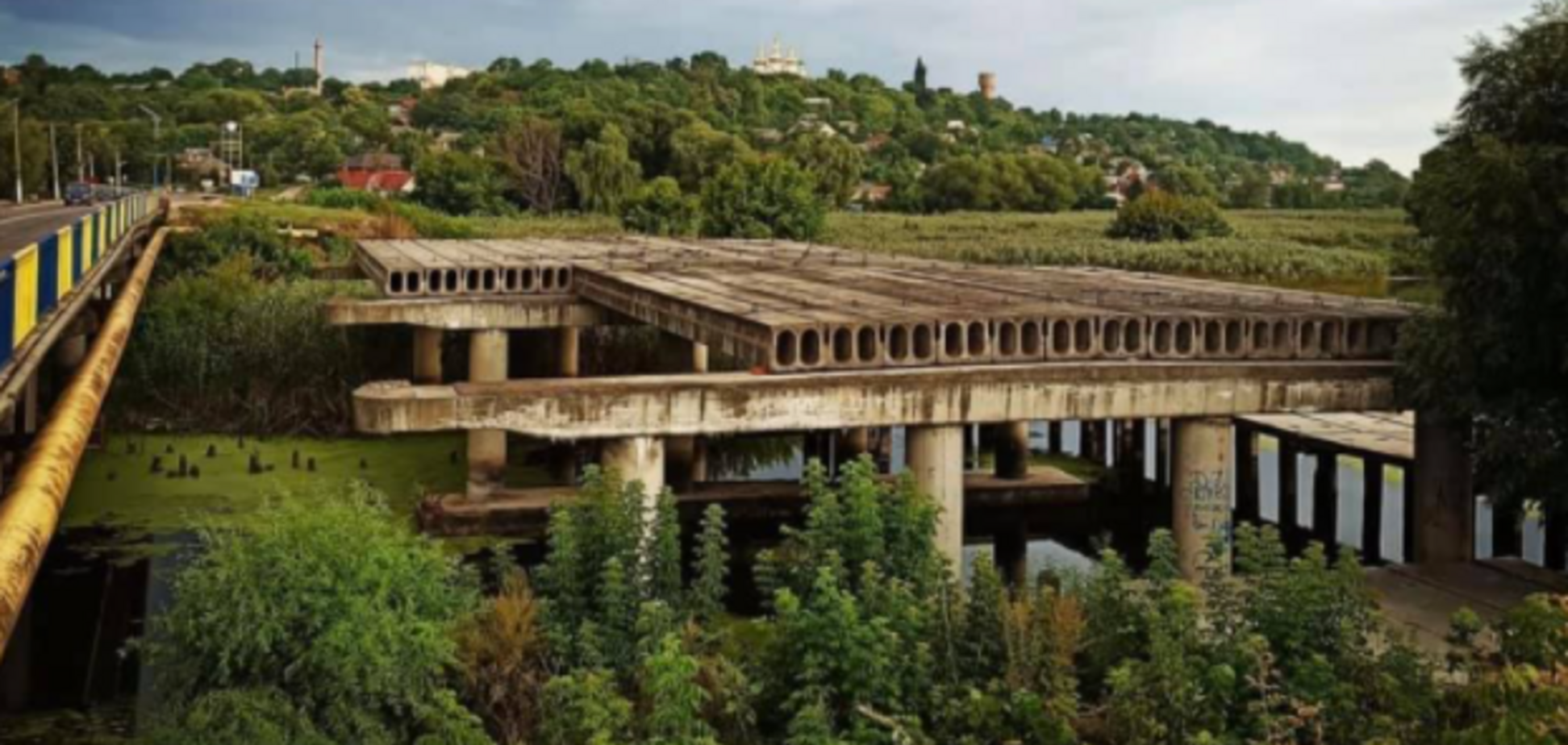 В Ромнах по программе Зеленского за год достроят 17-летний мост-долгострой