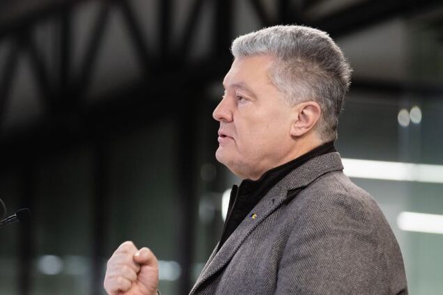 'Мы никогда не сдадимся': Порошенко напомнил слова Черчилля и предостерег Путина от нападения на Украину