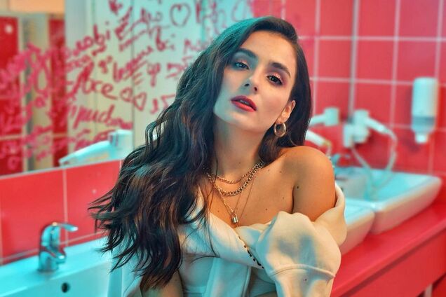 Анна Тринчер