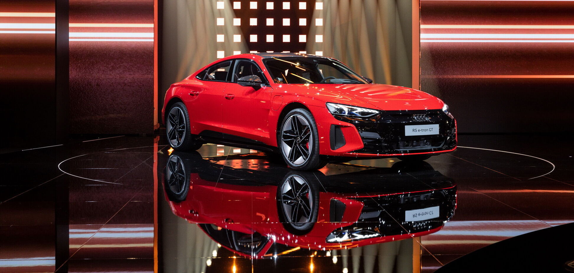 Audi презентував електричний e-tron GT та назвав ціни