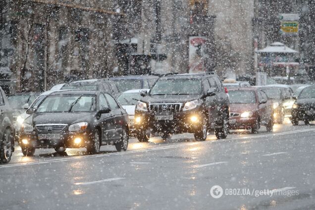 Водителей на 'лысой' или летней резине надо штрафовать, – советник главы МВД