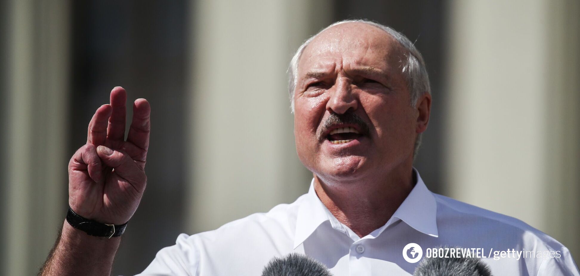 Лукашенко обругал iPhone и призвал пользоваться кнопочными телефонами. Видео