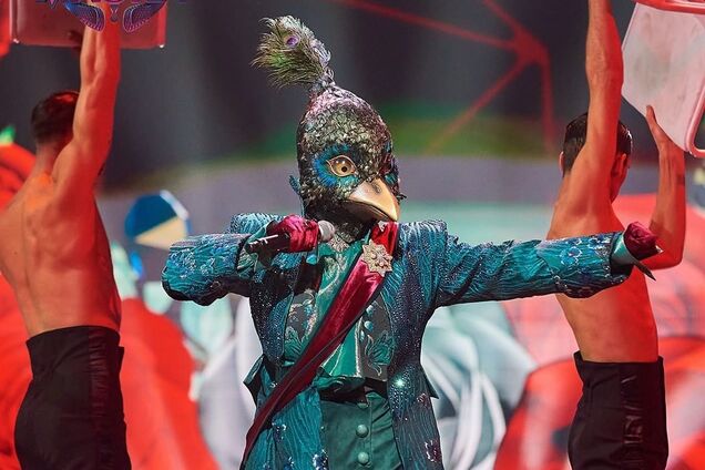 Стало известно, кто скрывался за образом Павы в шоу 'Маска'