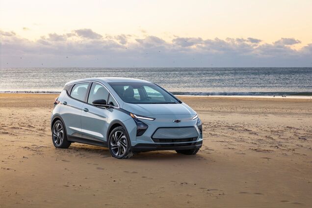 General Motor представил два новых электромобиля