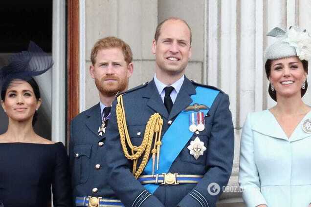 Принц Гаррі та принц Вільям із подружжям