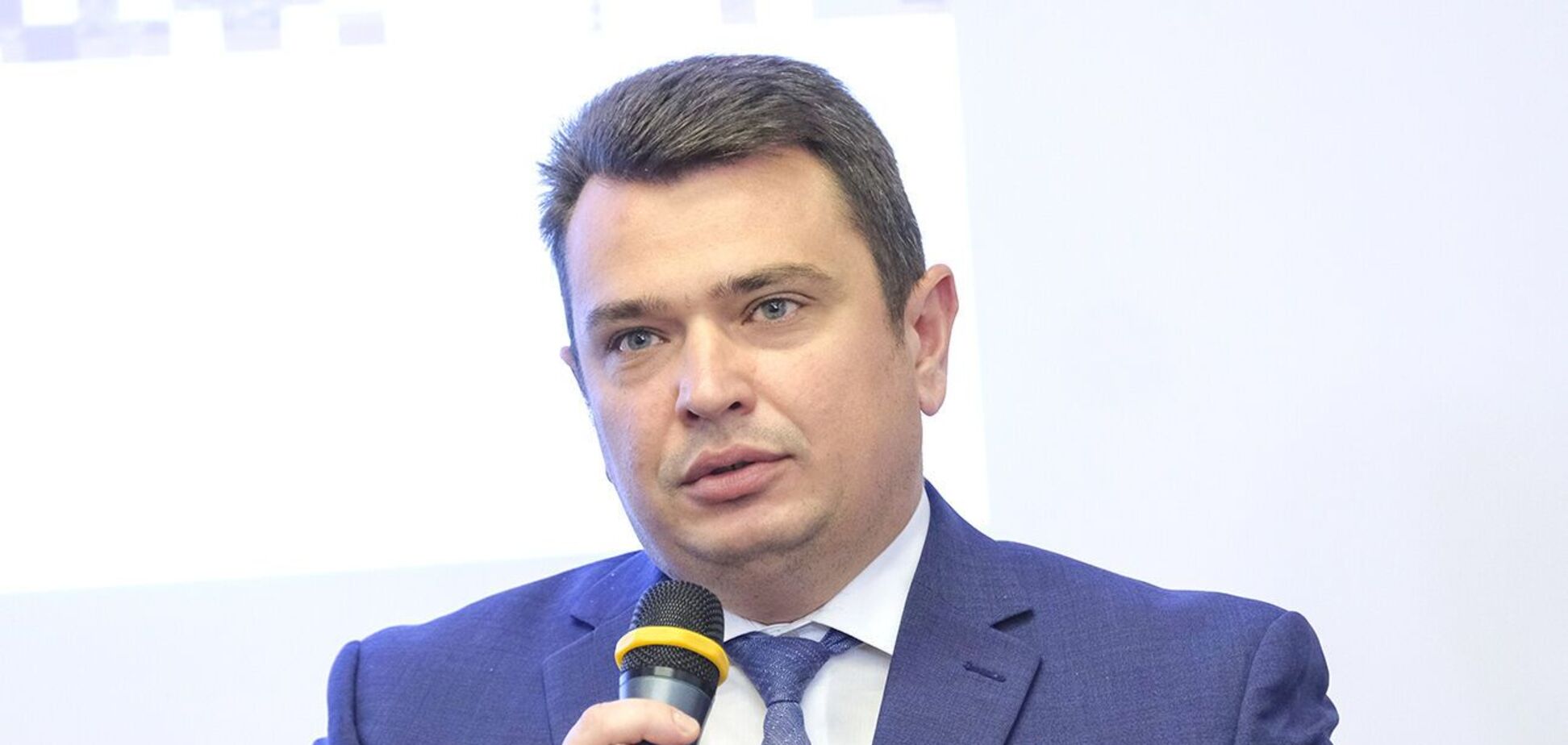 Сытника обязали восстановить незаконно уволенного руководителя подразделения детективов Кареева