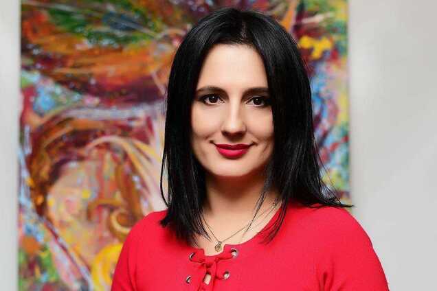 'Слуга народа' Борзова пришла в Раду в топе от Dolce&Gabbana за 20 тысяч грн. Фото