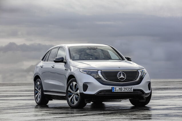 Семейство Mercedes-Benz EQC пополнили две новые версии