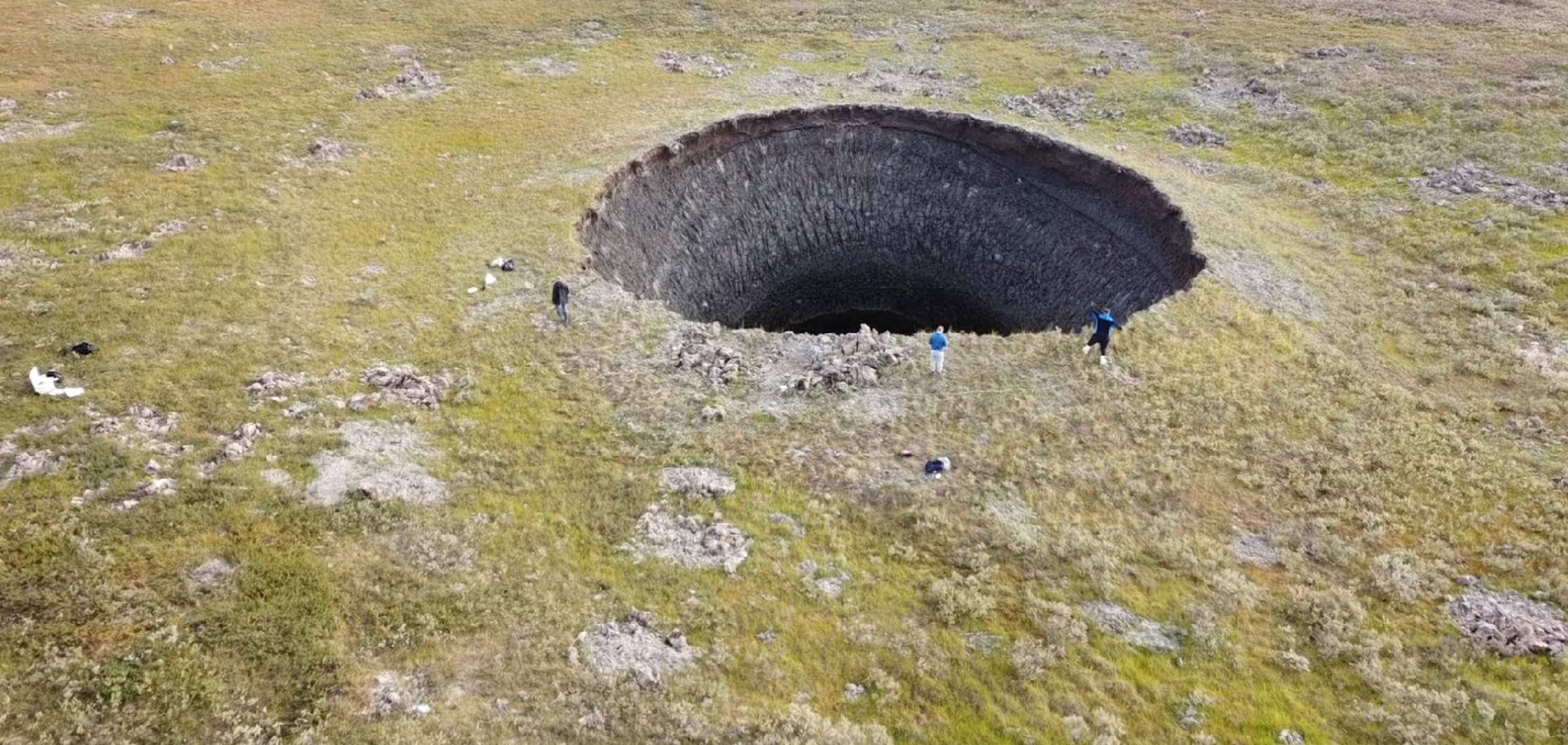 Подобные воронки возникают в результате мощного выброса метана