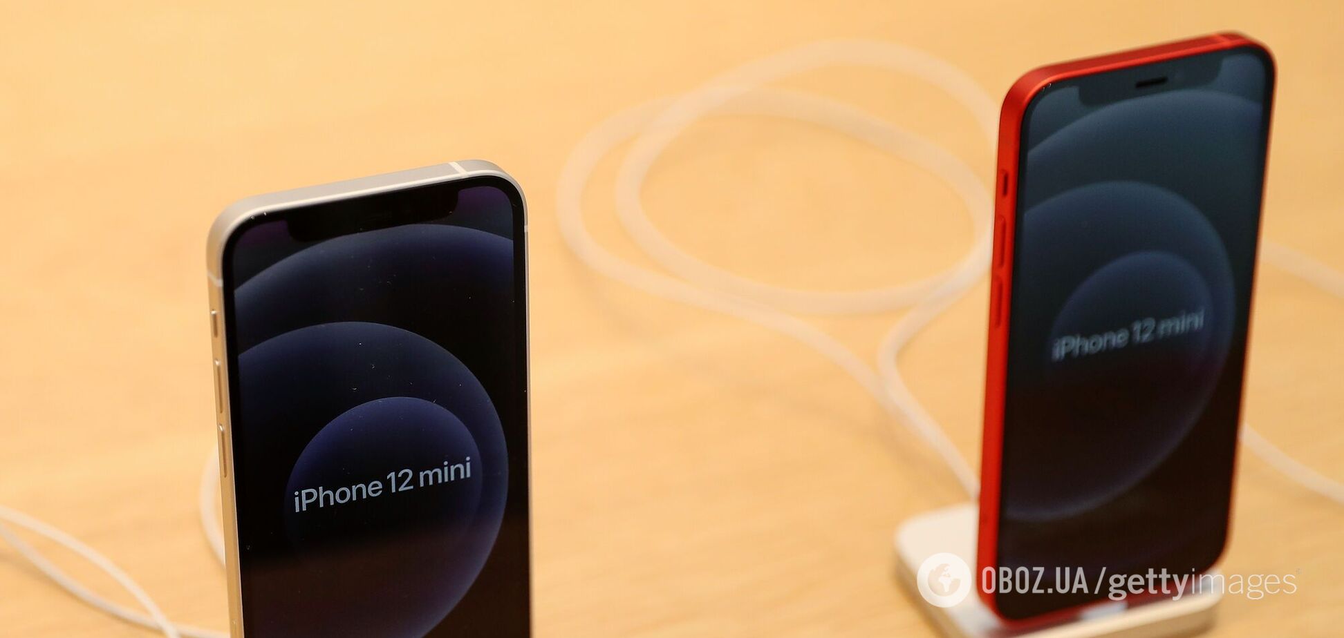 Apple может выпустить съемную батарею для iPhone – Bloomberg