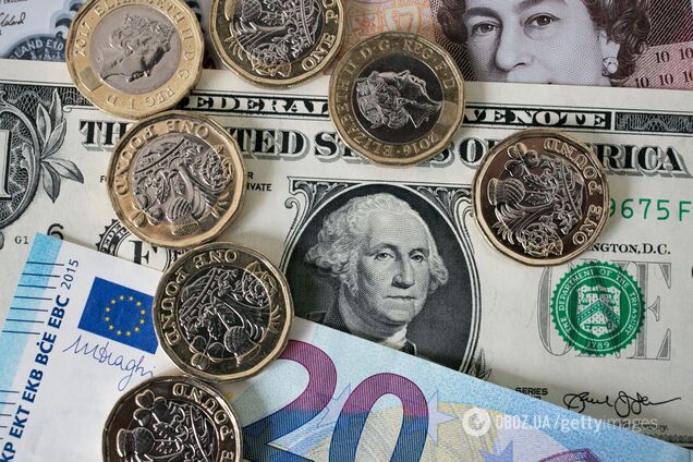 Долар і євро в Україні помітно подешевшали: опубліковано курс валют