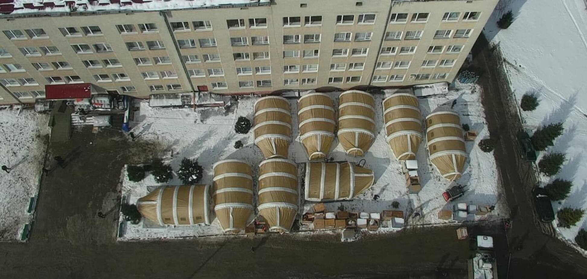 В Івано-Франківську розгорнули перший мобільний госпіталь для хворих на COVID-19