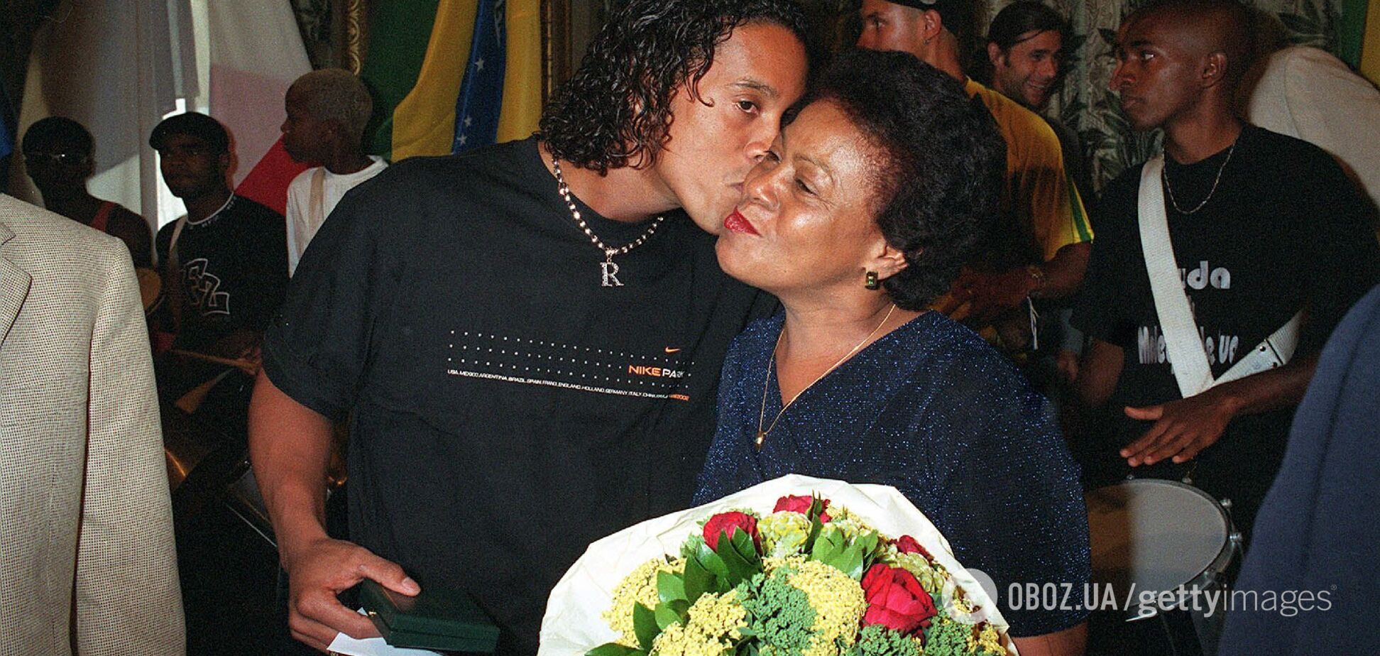 Роналдиньо с мамой