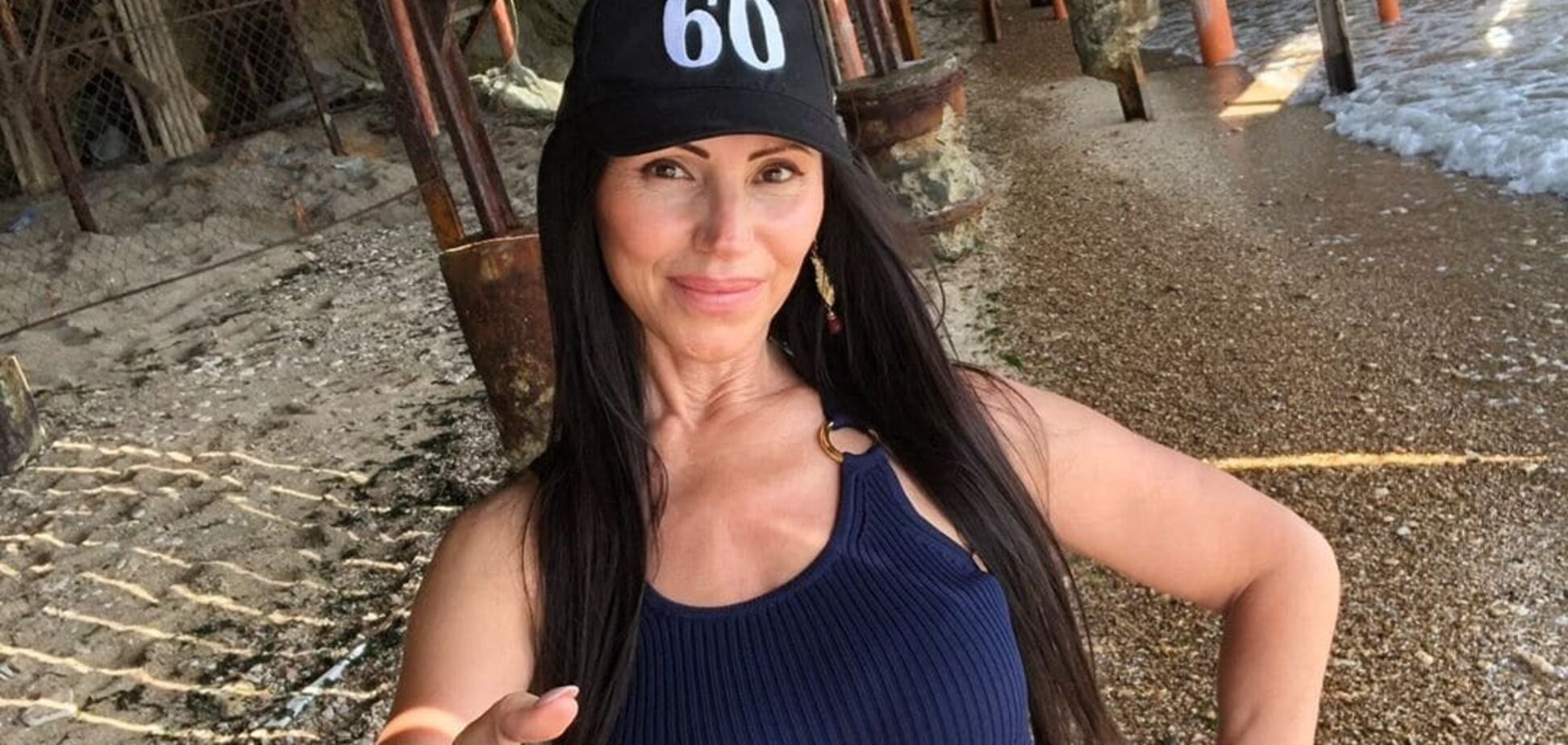 Самая красивая бабушка планеты показала великолепную фигуру