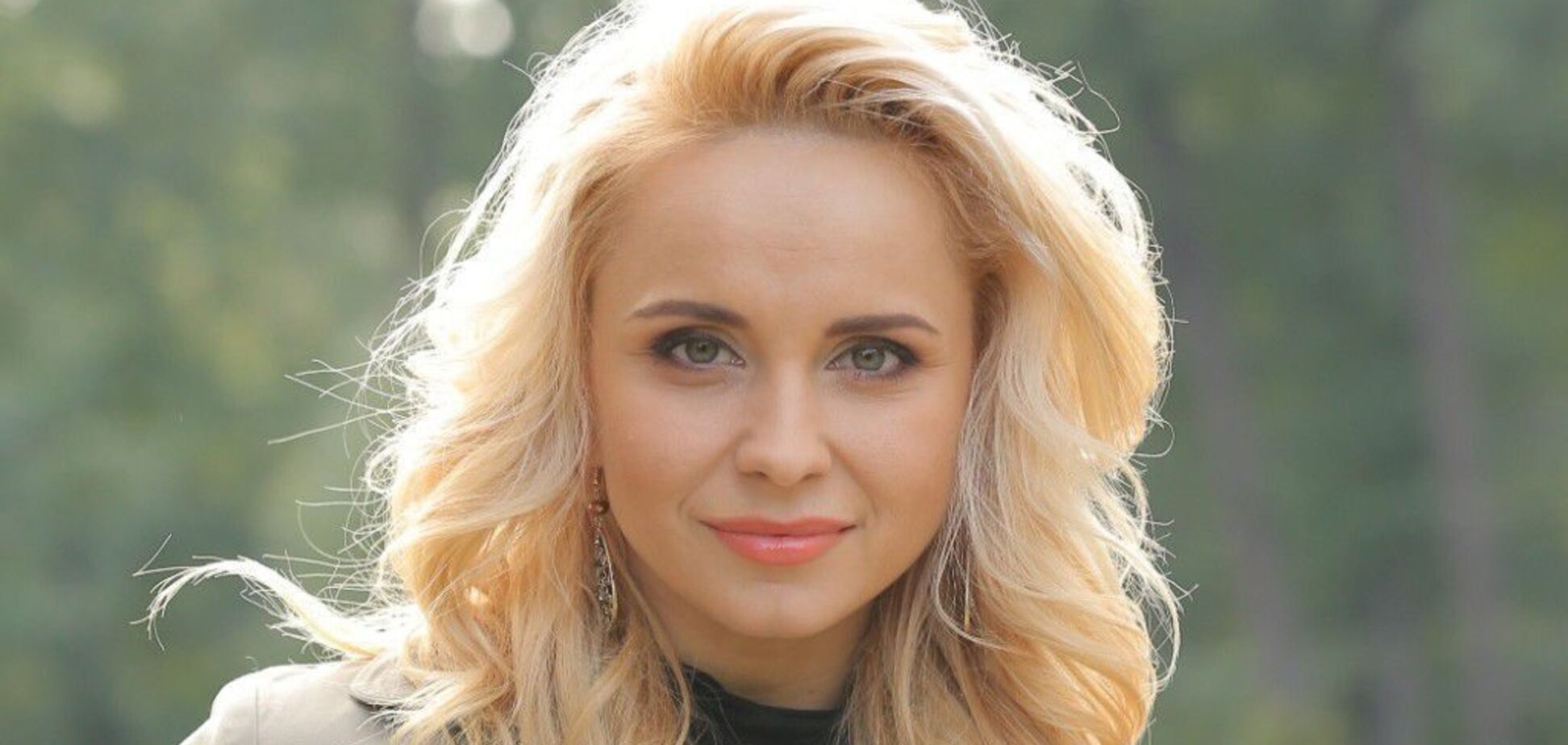 Лилия Ребрик позировала в эффектном образе