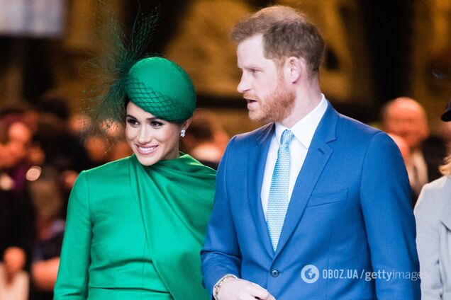 Беременная Меган Маркл появилась на публике в платье за $3,5 тысячи. Видео