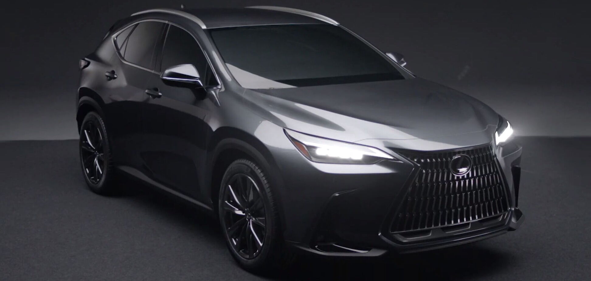 Lexus NX нового покоління розсекретили до прем'єри