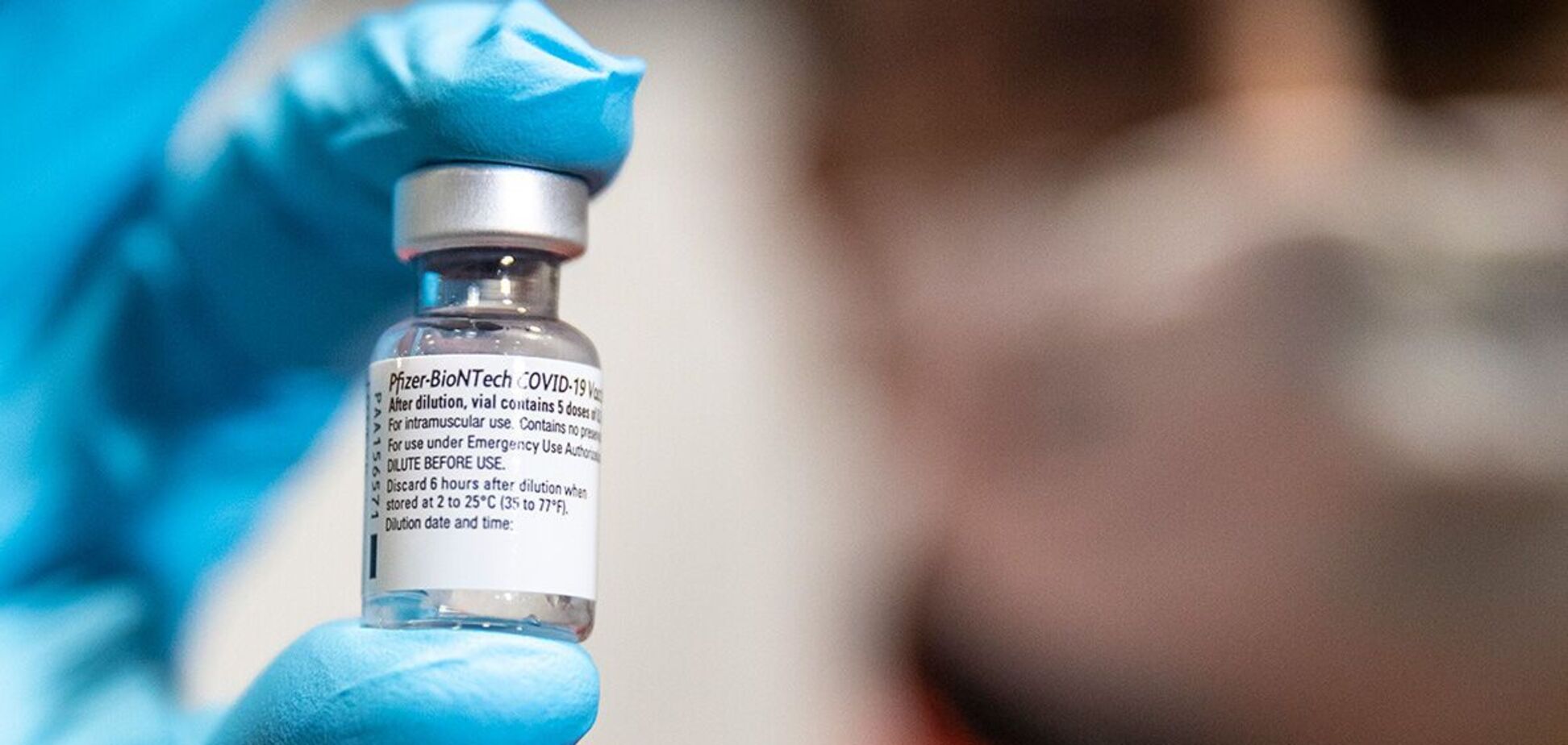 Pfizer і BioNTech вирішили дослідити ефективність третьої дози COVID-вакцини