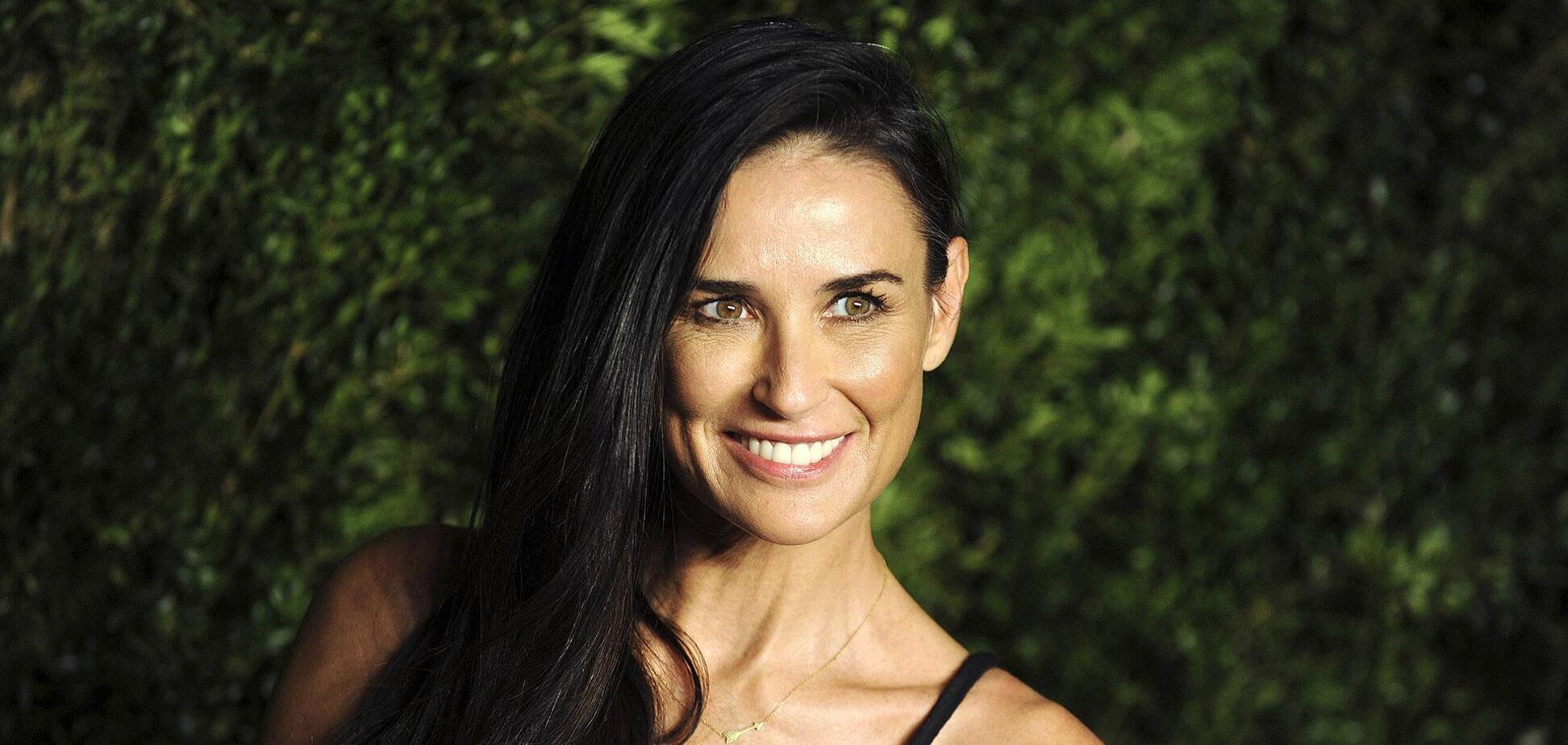 Деми Мур после неудачной пластики показала новое фото