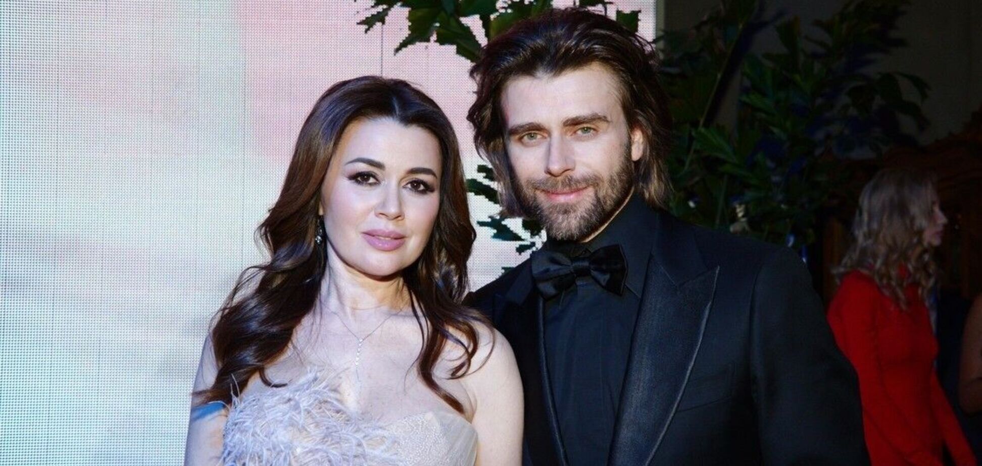 Фанатов мужа Заворотнюк обеспокоил его уставший вид